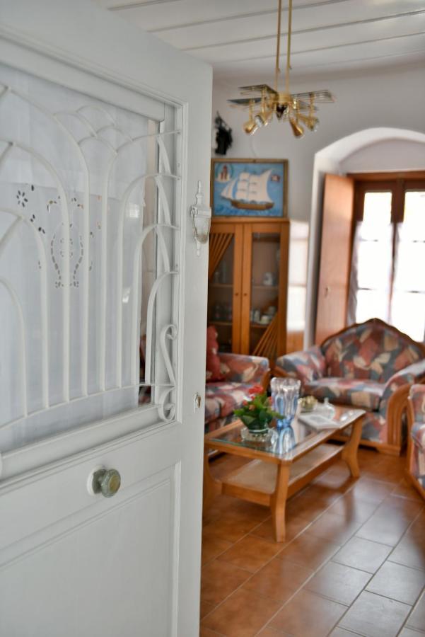 Grandmas Guest House Hydra  Exteriör bild
