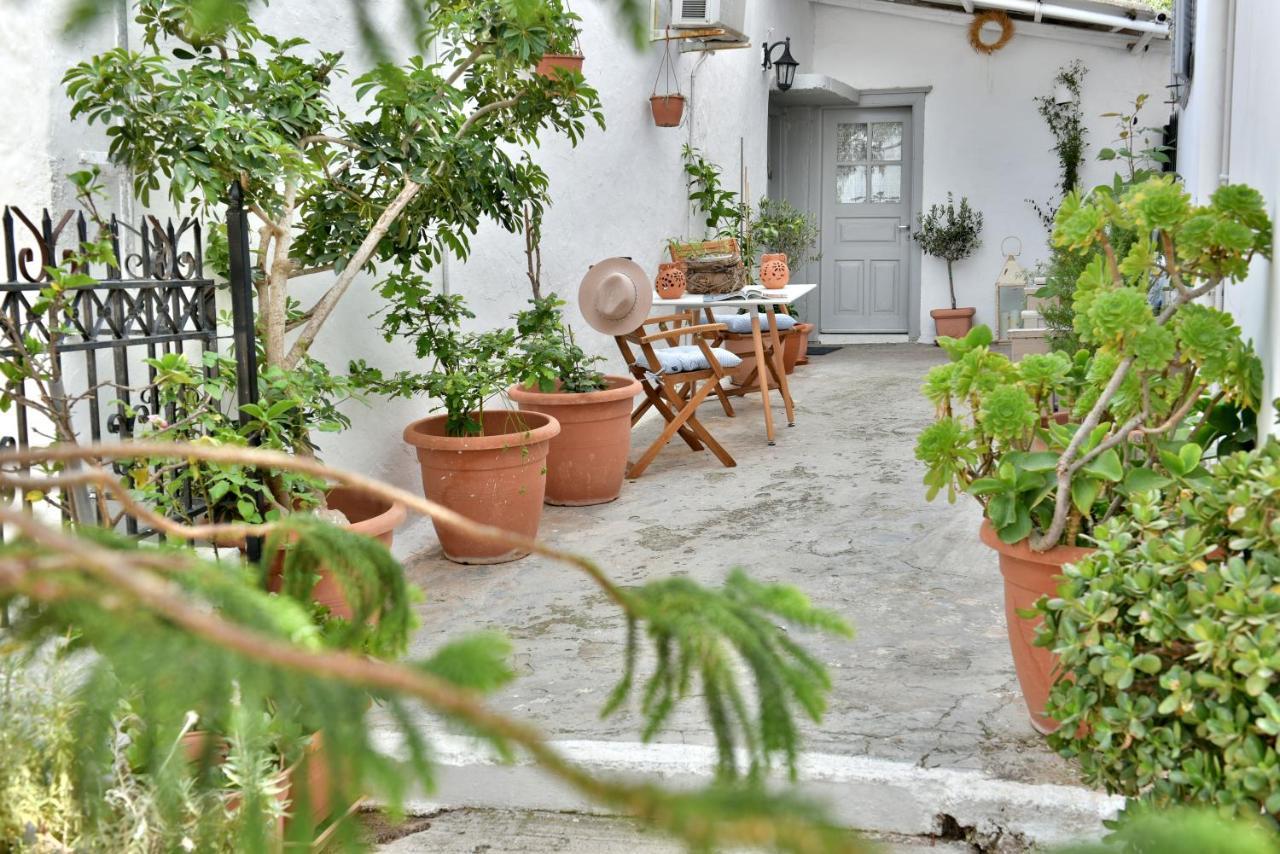 Grandmas Guest House Hydra  Exteriör bild