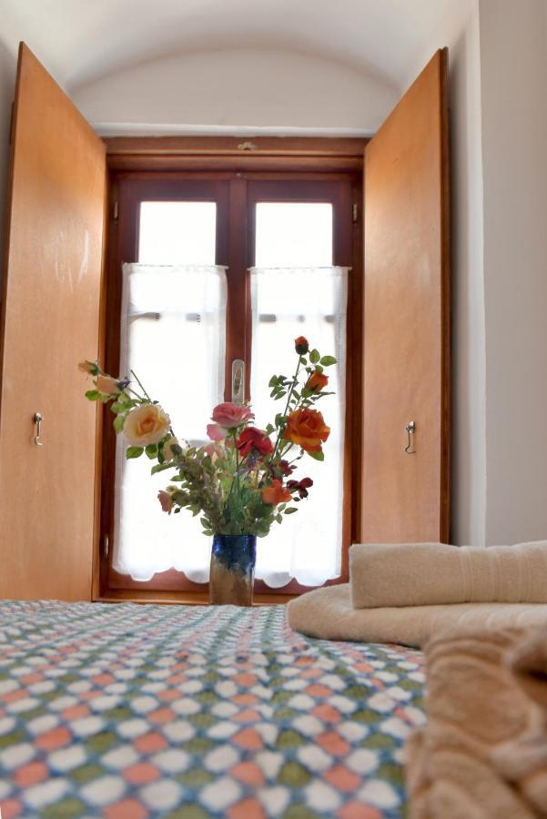 Grandmas Guest House Hydra  Exteriör bild